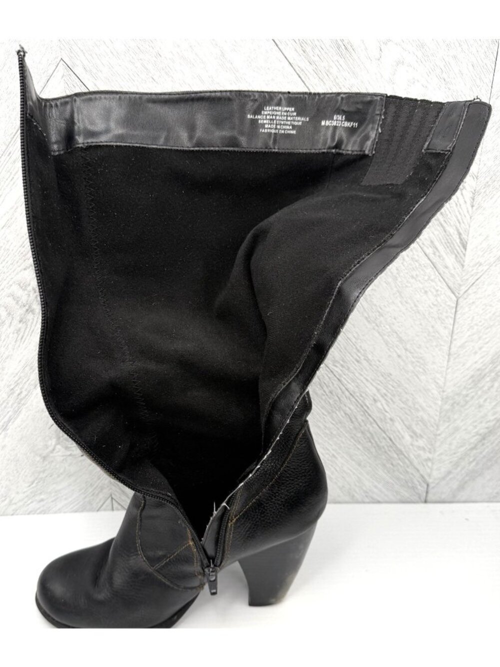 b.o.c. Knee High Boots Womens 6 Black Leather Comfort Side Zip Block Heel Y2K - Picture 11 of 15